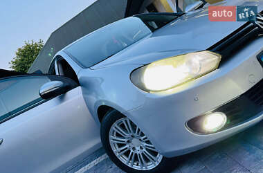 Хетчбек Volkswagen Golf 2009 в 