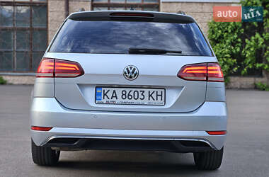 Универсал Volkswagen Golf 2020 в 