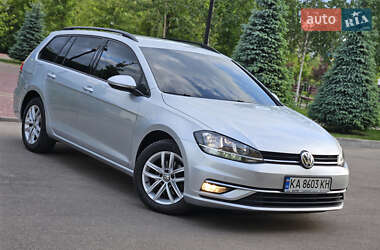 Универсал Volkswagen Golf 2020 в 