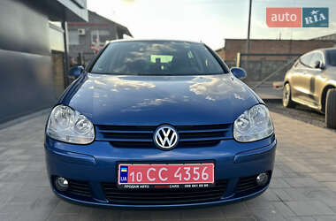 Хэтчбек Volkswagen Golf 2008 в 