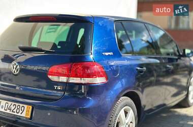 Хэтчбек Volkswagen Golf 2010 в 