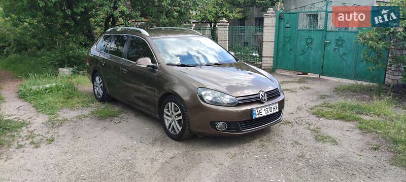 Универсал Volkswagen Golf 2011 в 