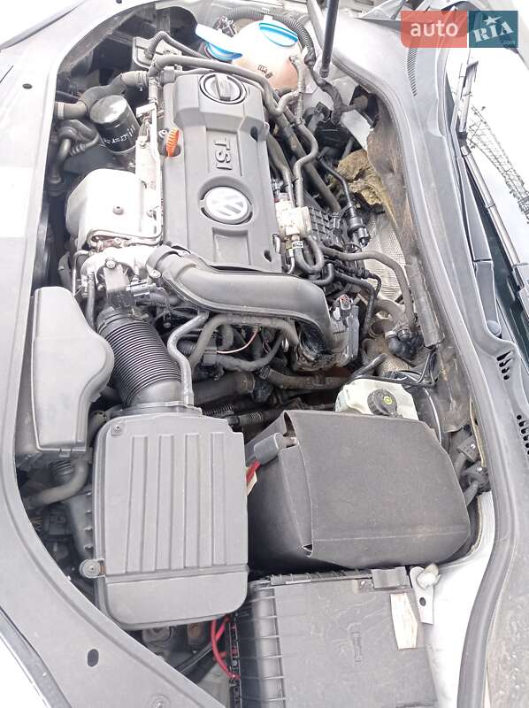Універсал Volkswagen Golf 2009 в 