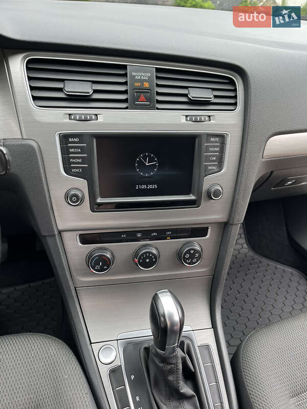 Універсал Volkswagen Golf 2015 в Дрогобичі