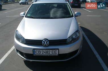 Универсал Volkswagen Golf 2010 в Чернигове