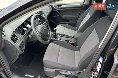 Універсал Volkswagen Golf 2015 в 
