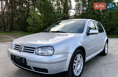 Хэтчбек Volkswagen Golf 2002 в Харькове