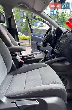 Хэтчбек Volkswagen Golf 2006 в 