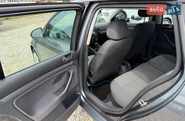 Універсал Volkswagen Golf 2009 в 