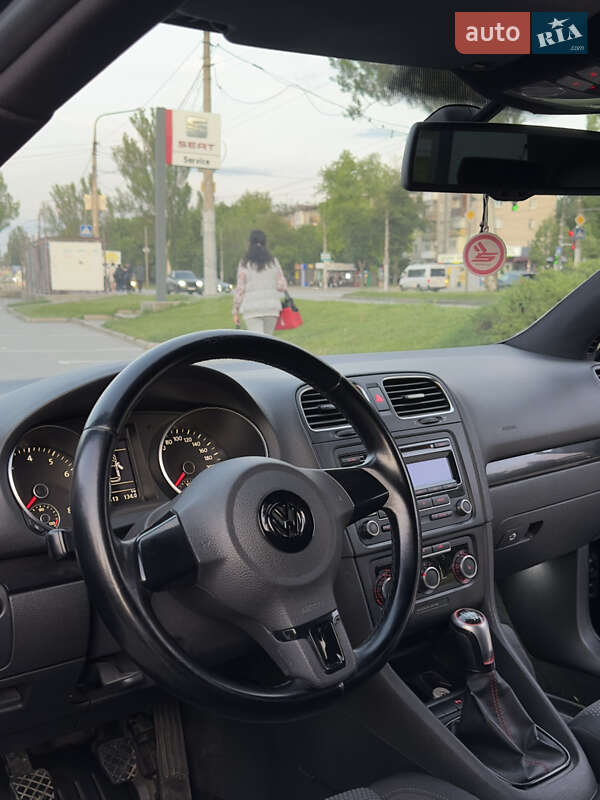 Хетчбек Volkswagen Golf 2009 в Запоріжжі
