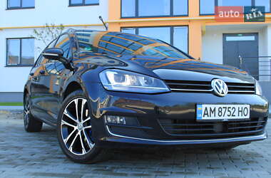 Універсал Volkswagen Golf 2016 в Вінниці