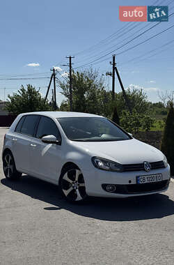 Хэтчбек Volkswagen Golf 2010 в Мене