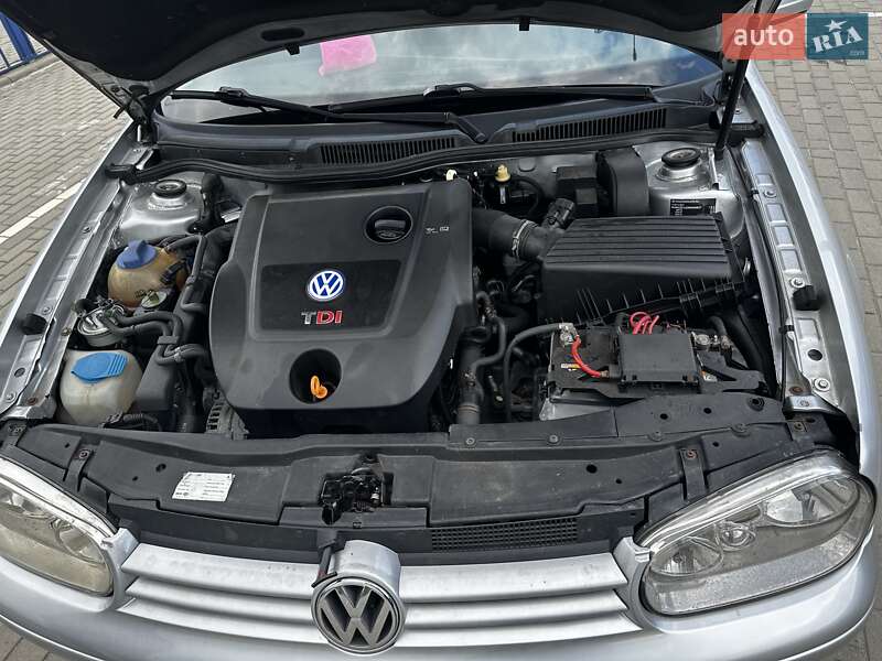 Универсал Volkswagen Golf 2003 в Славуте
