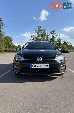 Універсал Volkswagen Golf 2014 в 