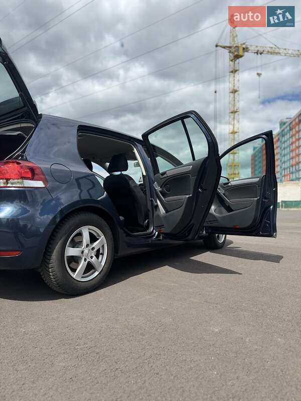 Хетчбек Volkswagen Golf 2009 в Чернігові