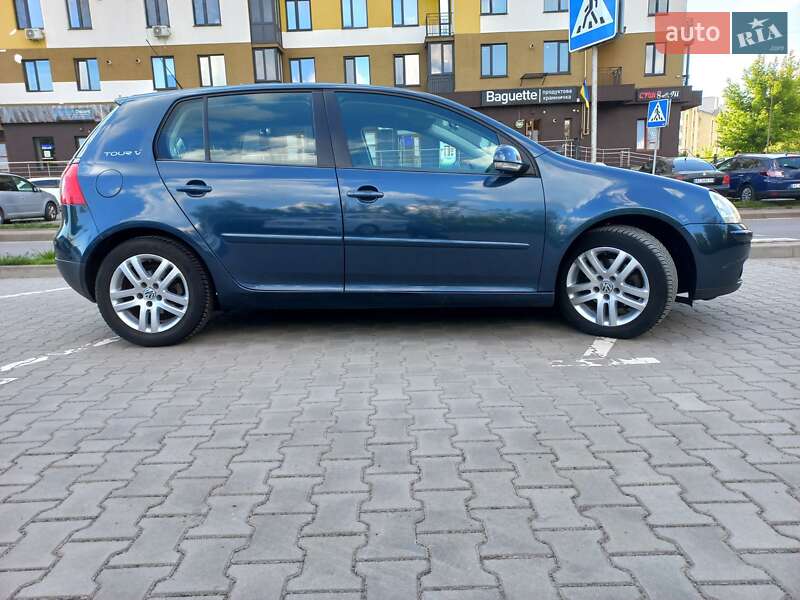 Хетчбек Volkswagen Golf 2007 в Запоріжжі