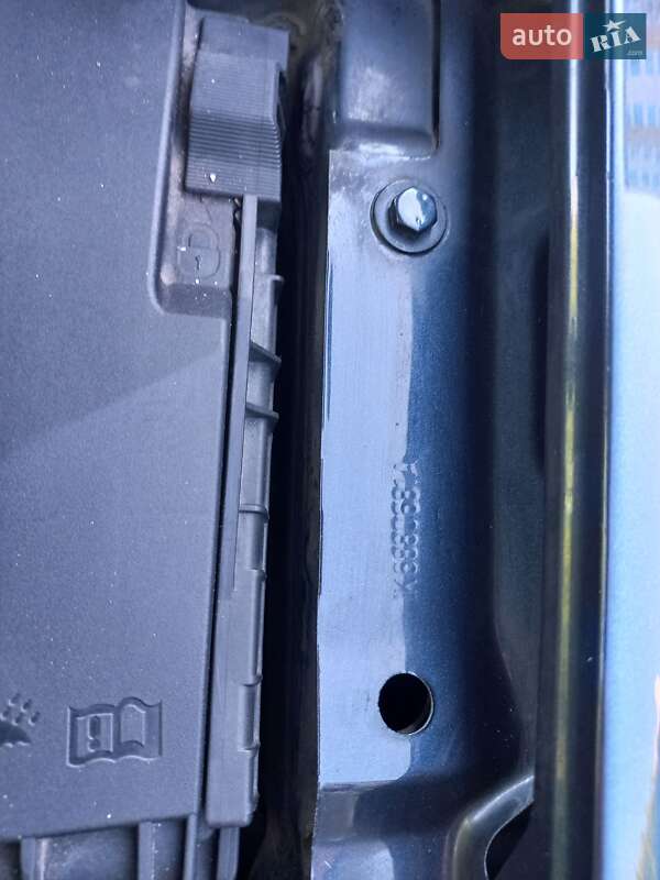 Хетчбек Volkswagen Golf 2007 в Запоріжжі