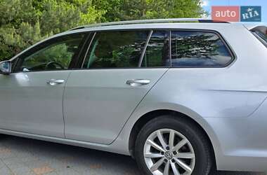 Универсал Volkswagen Golf 2015 в 