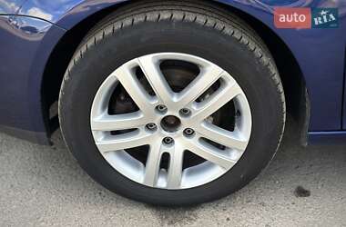 Хэтчбек Volkswagen Golf 2008 в 