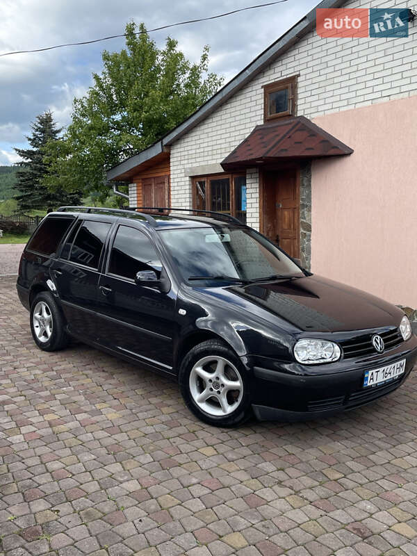 Універсал Volkswagen Golf 2000 в Долині