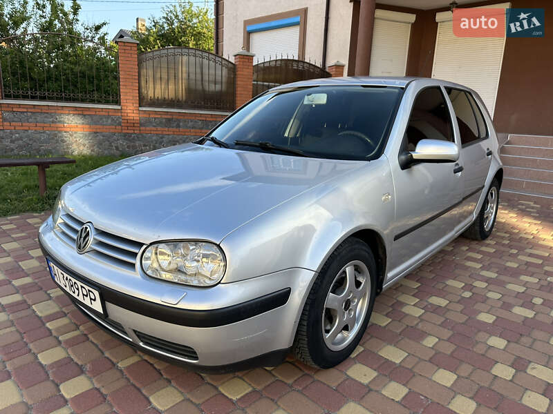 Volkswagen Golf 2002