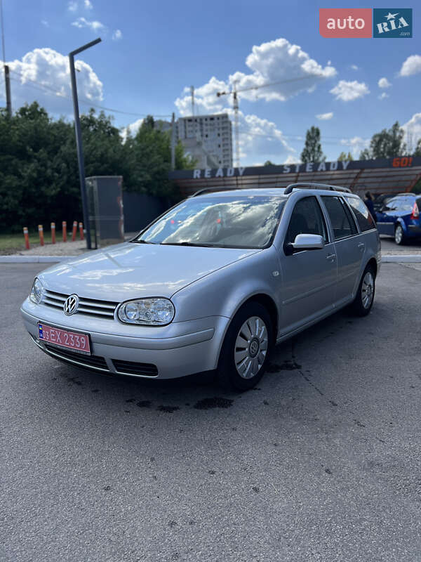Volkswagen Golf 2001