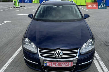 Универсал Volkswagen Golf 2009 в 