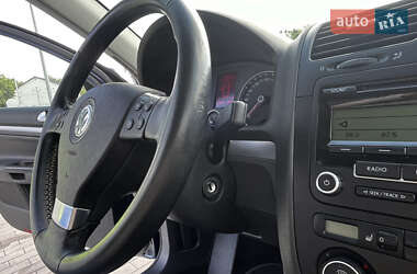 Универсал Volkswagen Golf 2009 в 