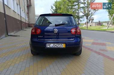 Хетчбек Volkswagen Golf 2008 в 