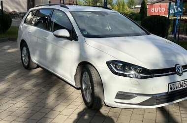 Универсал Volkswagen Golf 2019 в 