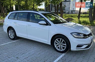 Универсал Volkswagen Golf 2019 в 