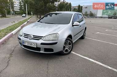 Хетчбек Volkswagen Golf 2005 в Миколаєві