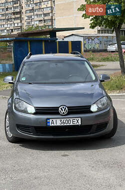Універсал Volkswagen Golf 2011 в Києві