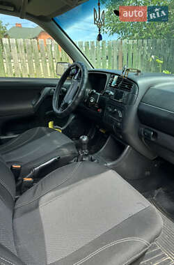 Хетчбек Volkswagen Golf 1996 в 