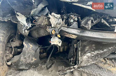 Хэтчбек Volkswagen Golf 2004 в 