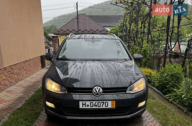 Универсал Volkswagen Golf 2017 в Ужгороде