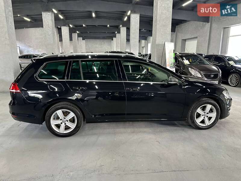 Універсал Volkswagen Golf 2015 в Кам'янському