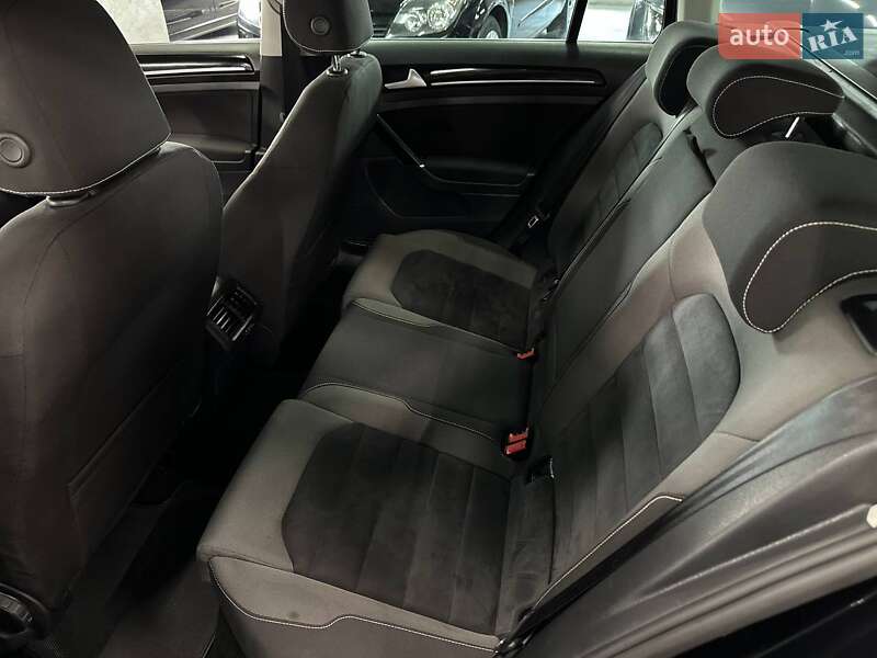 Універсал Volkswagen Golf 2015 в Кам'янському