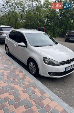Хэтчбек Volkswagen Golf 2012 в Киеве