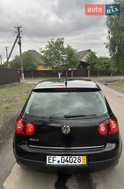 Хэтчбек Volkswagen Golf 2009 в 