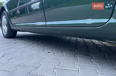 Хэтчбек Volkswagen Golf 2003 в 