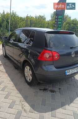Хетчбек Volkswagen Golf 2006 в 