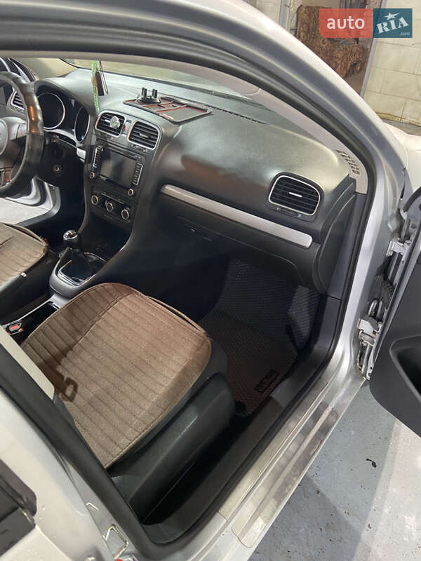 Универсал Volkswagen Golf 2010 в Мукачево