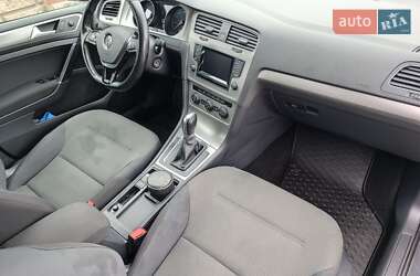 Универсал Volkswagen Golf 2015 в 