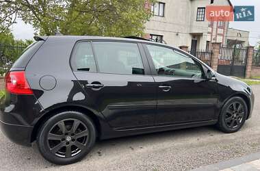 Хетчбек Volkswagen Golf 2008 в 