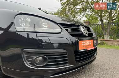 Хетчбек Volkswagen Golf 2008 в 