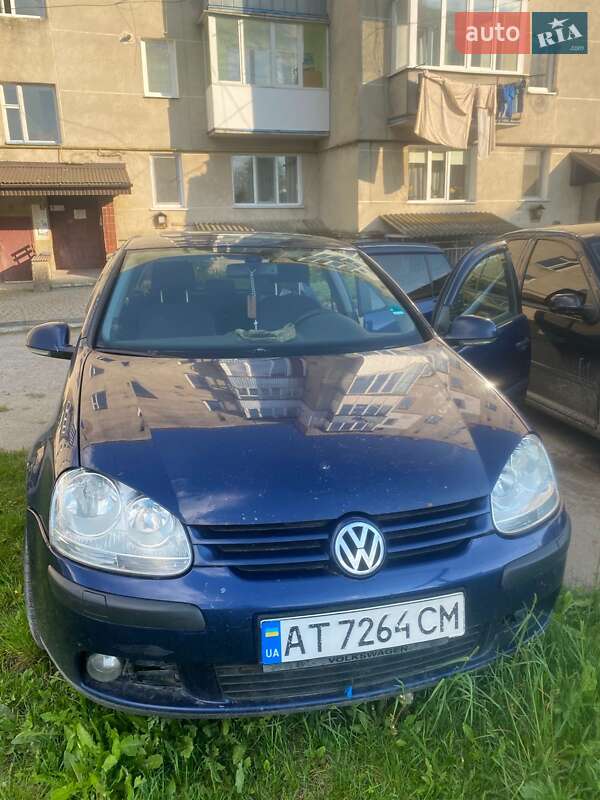 Хэтчбек Volkswagen Golf 2005 в Тернополе