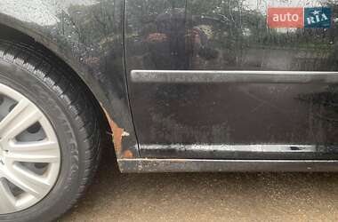 Хетчбек Volkswagen Golf 2000 в 