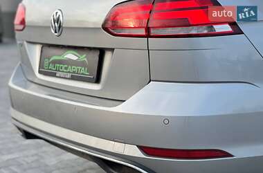 Універсал Volkswagen Golf 2019 в 