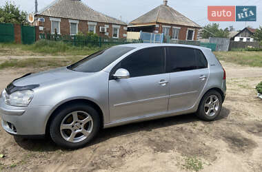 Хэтчбек Volkswagen Golf 2006 в Богодухове